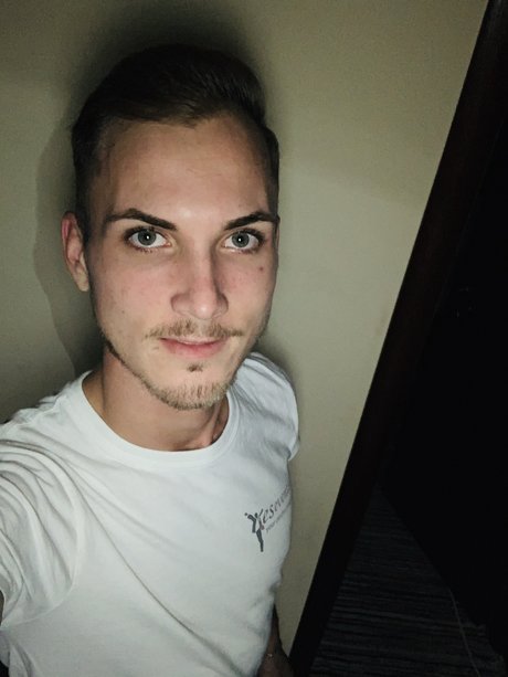 Cristi Crs model porn image