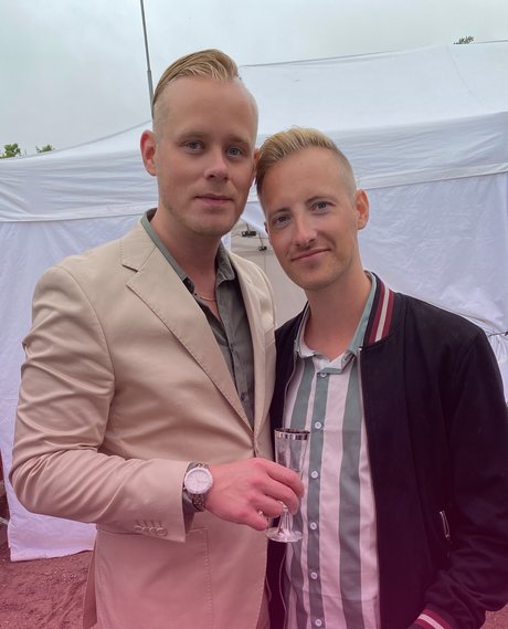 Tobias amp amp Johan model top img