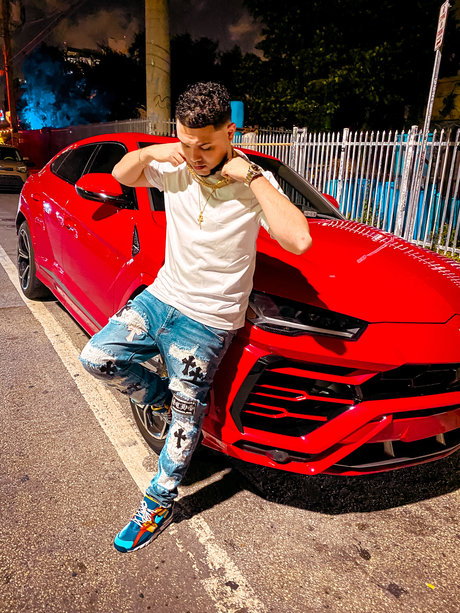 La Leche nice star pics