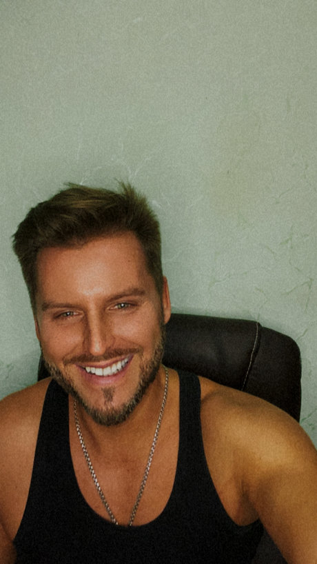 Oleksandr star perfect image