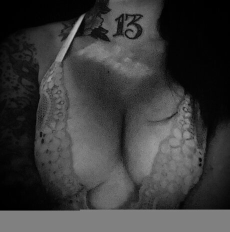 NjsFinest star naked gallery