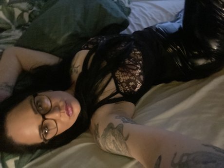 Ladydoris87 model free image