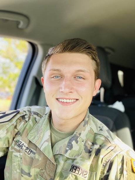 Joe Skeen star erotic pic