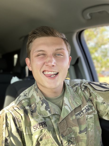 Joe Skeen exclusive actress image