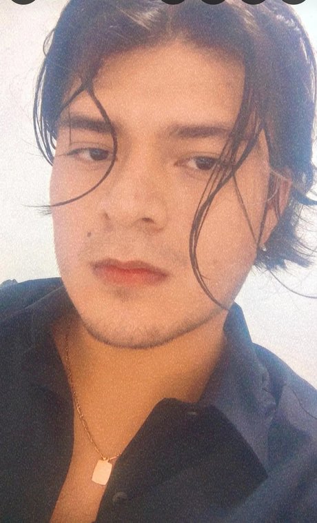 FireFeet model nude pictures