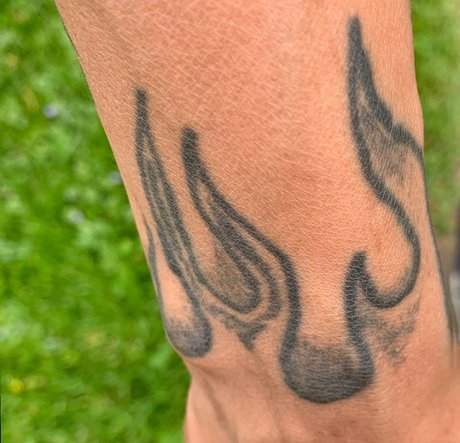 Maskedleo porn model archive