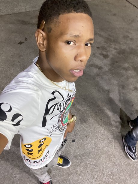 Flick My Bic_ hd model photo