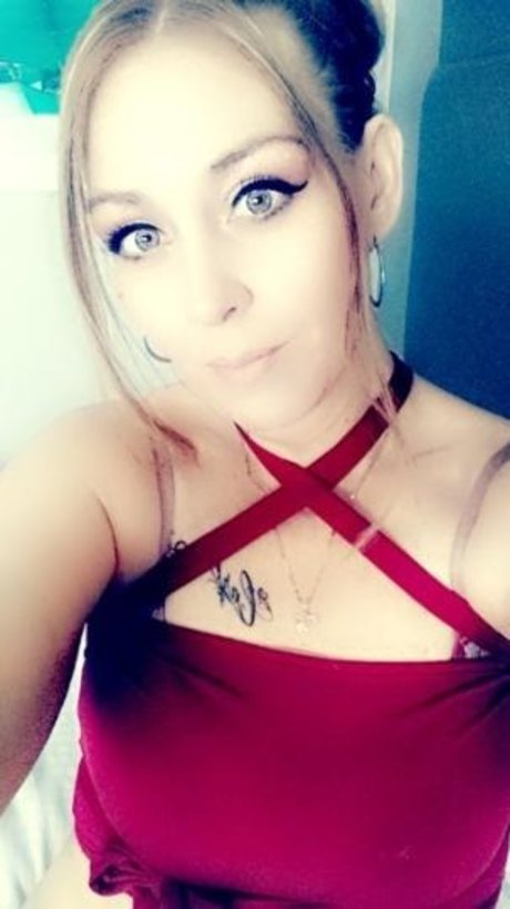 _Treasure nudes star image