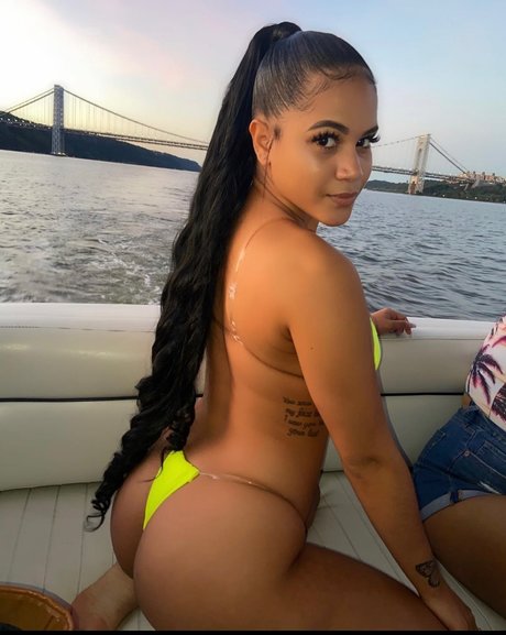 Nathyc_ porn model image