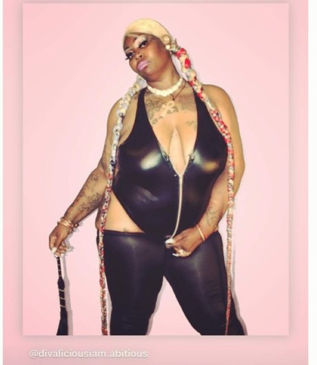 Dangerous Diva nude actress photo