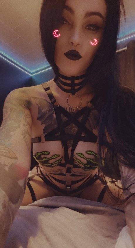 Tish NO PPV best model image