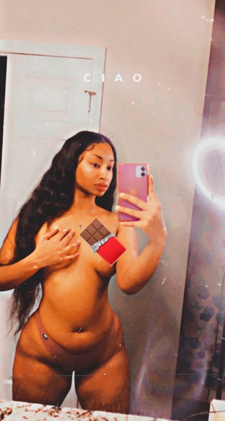 Bad Gal Trinidadd_ beautiful model image