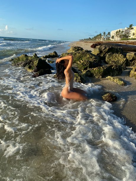 Nany Carmen Gonz lez star hot pics