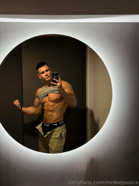 MrDeepVoice model hot image