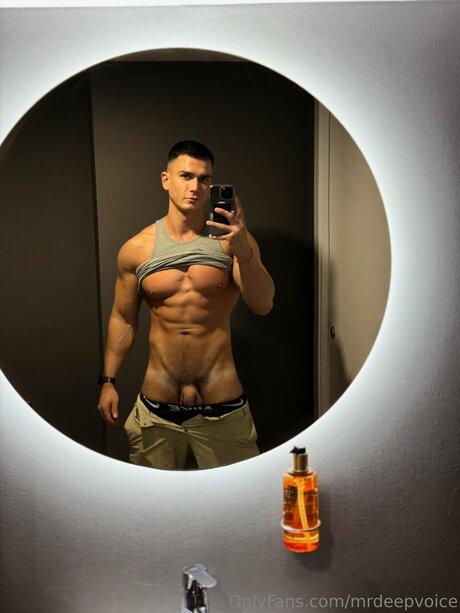 MrDeepVoice free pornstar pictures