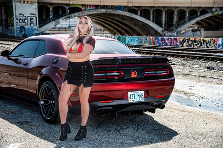 QueenSeductive sexy actress images