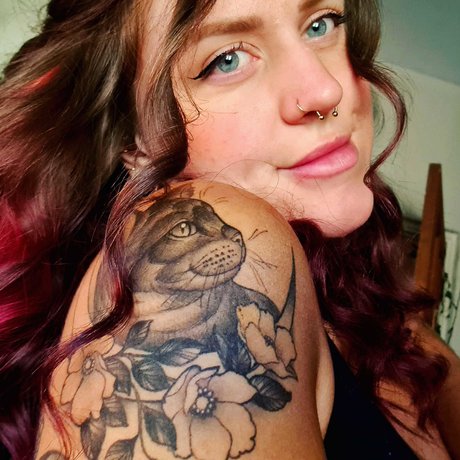 Poisoning Ivy nudes actress images