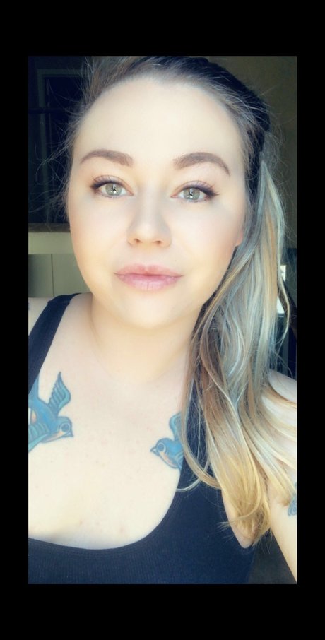 Maddi Ren e naked pornstar picture