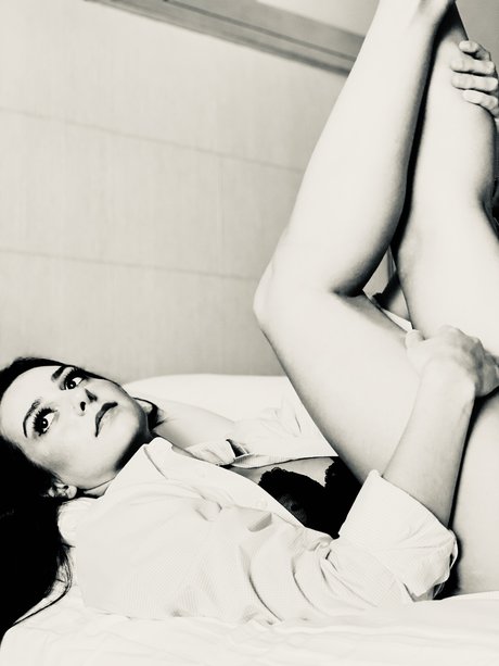 Jenna Vive porn model archive