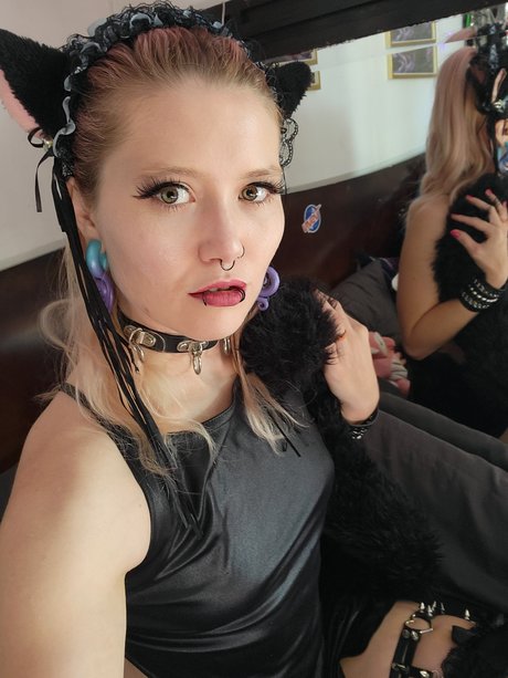 Tentacle Goddess pornstar erotic pics