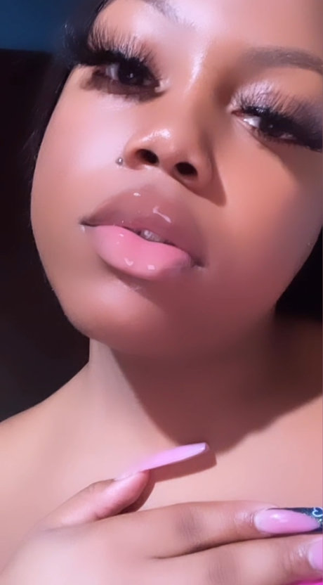 Baby Phat Twitter YoSweetMunchie exclusive actress pics