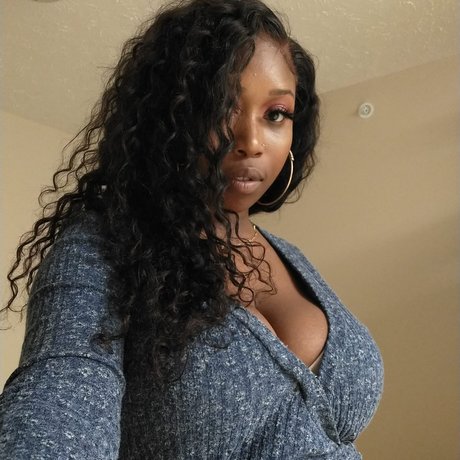 Tayy Baby star naked pictures