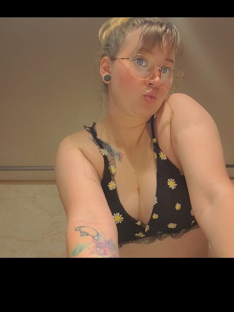 Devon Blaze model free image