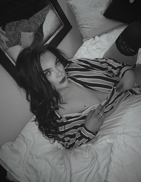 Peach Paterson pornstar hot archive