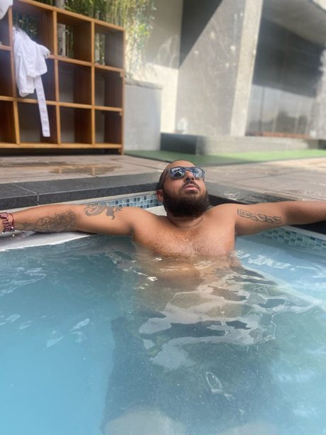 Mr Geez pornographic model pictures