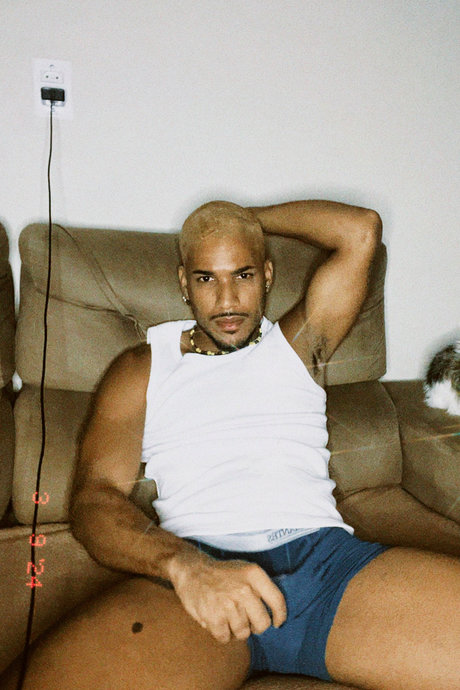 Luan_ pornstar image