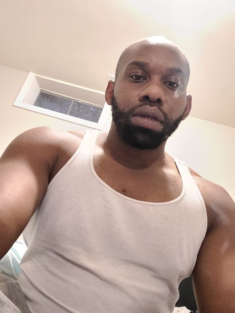 2Nast ee pornstar free pics