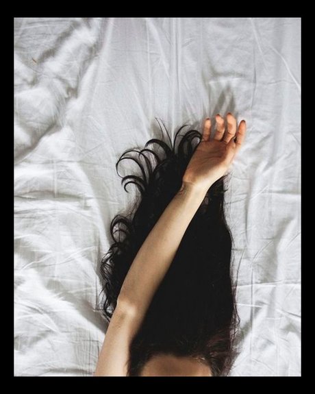 Dar Lyn star free pics