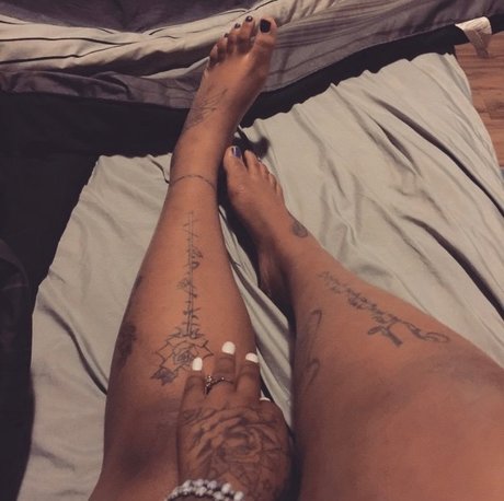 Tattoobunny perfect pornstar img