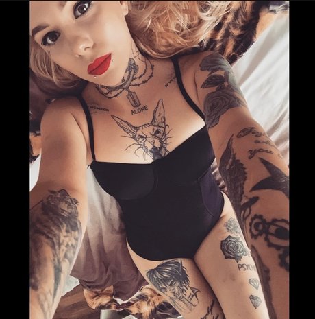 Mrs Who_ pornstar sexy photos