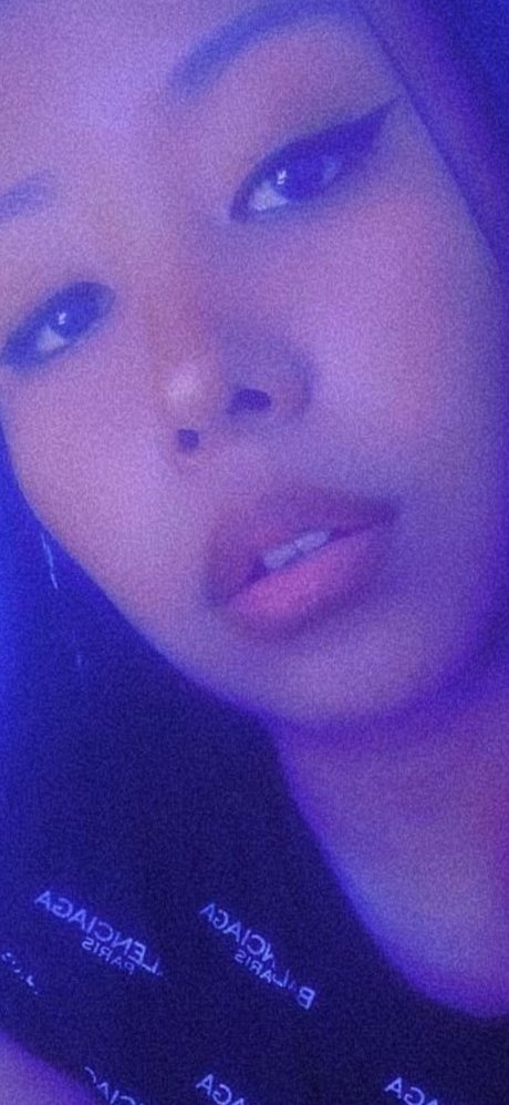 Pilcitas pornstar top image