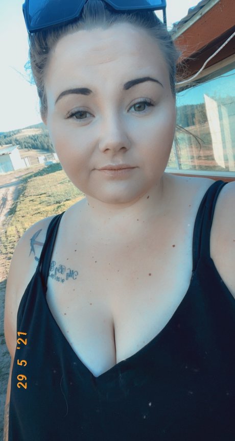 MicalaS exclusive pornstar photos