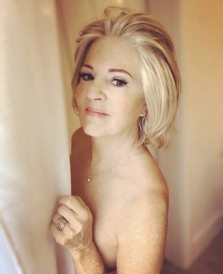 Lesley Suzanne star perfect gallery