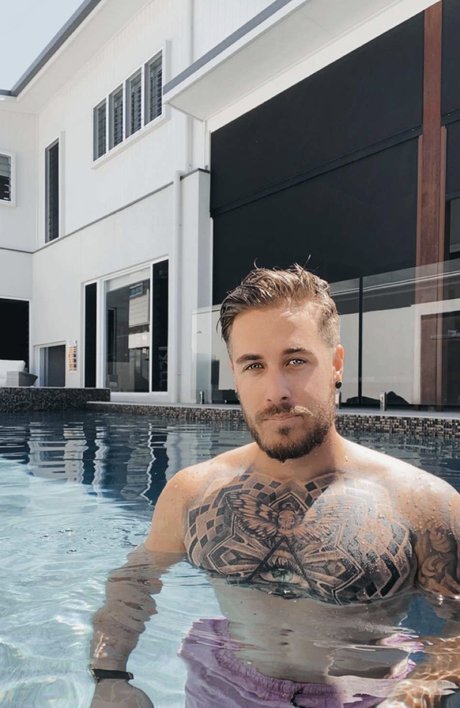 Ryan Jagar star perfect galleries