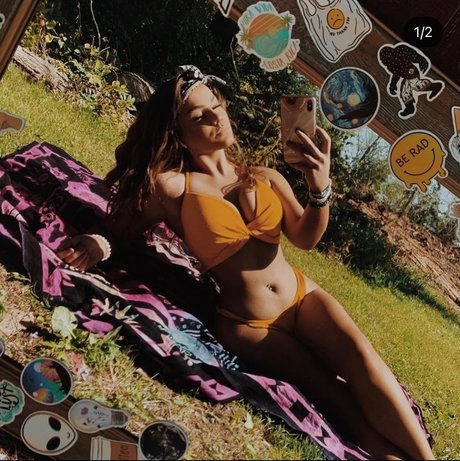 Taylor Hacker naked star archive