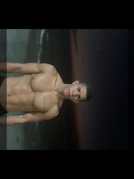 Antony Uncut 0 10_ model high quality picture