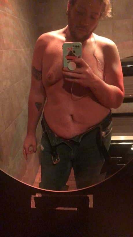 C Kinz nudes pornstar gallery