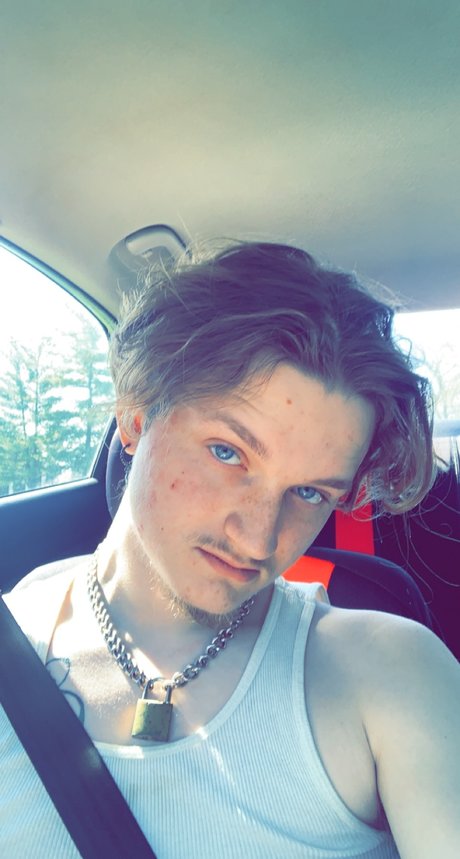 Elijah James pretty pornstar gallery