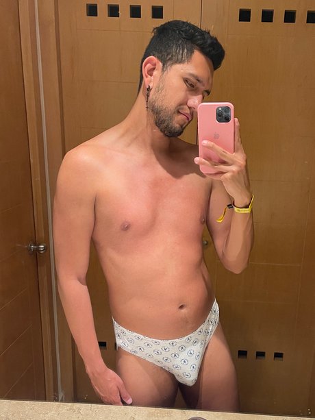Carlos V zquez nudes pornstar picture