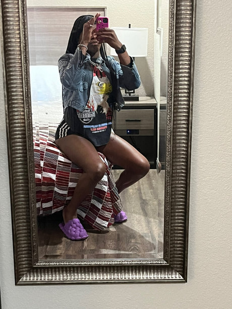 Tiana Marie pretty model picture