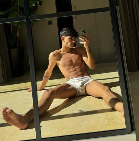 Mirko Regni TOP 0 5_ star erotic photos