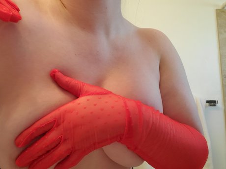 Eve Blake_ model sexy pic