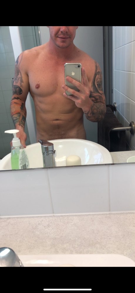 Duffy model xxx gallery