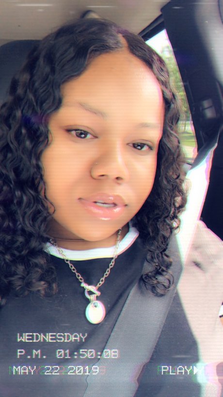 Royal Tee xxx pornstar pictures