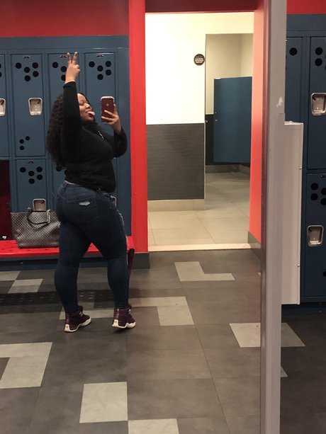 Royal Tee pornographic actress image