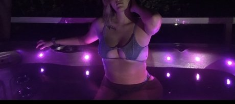 Emrachell pornstar naked image